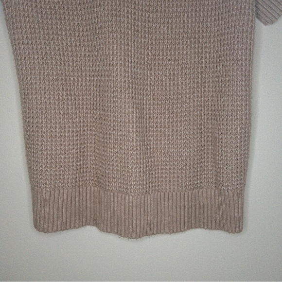 Torrid Chunky Pullover Short Sleeve Sweater - Picture 7 of 7
